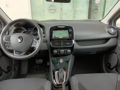 Renault Clio dCi 8V 90 CV EDC 5 porte Moschino Intens (12)