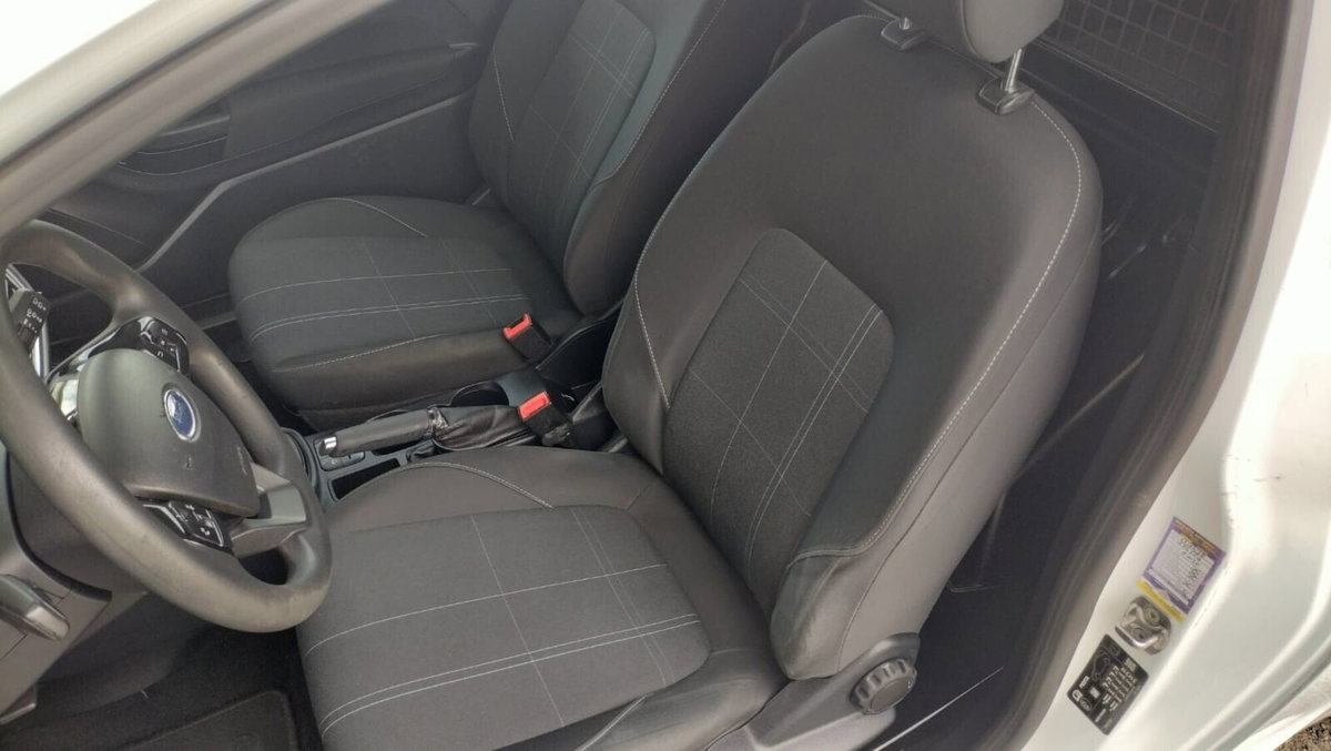 Ford Fiesta 1.5 TDCi 85 CV 3 porte  Trend (10)