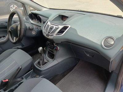 Ford Fiesta 1.2 82CV 3 porte Titanium (15)