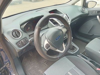 Ford Fiesta 1.2 82CV 3 porte Titanium (9)