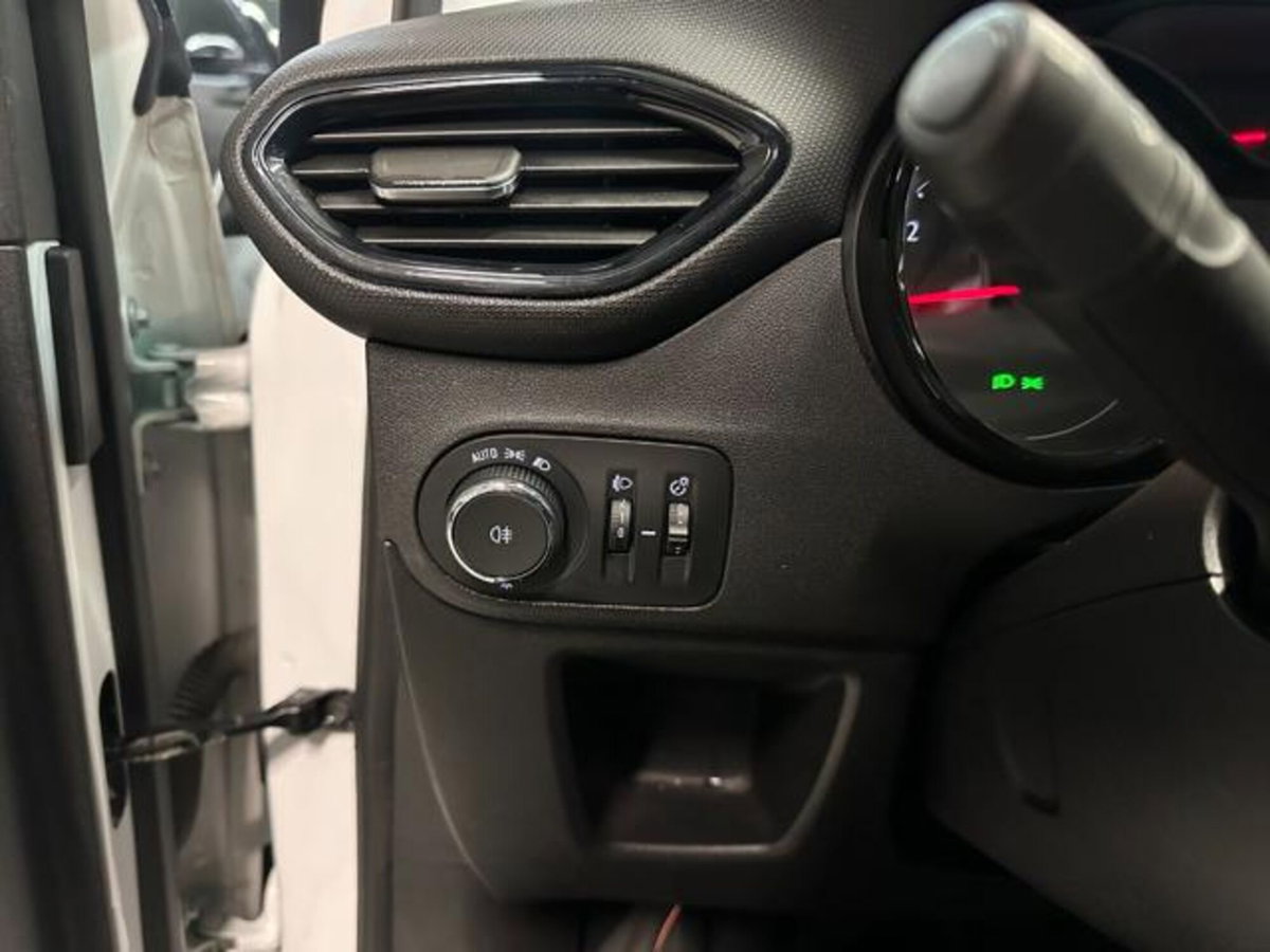Opel Crossland X 1.5 ECOTEC D 102 CV Start&Stop Advance (17)