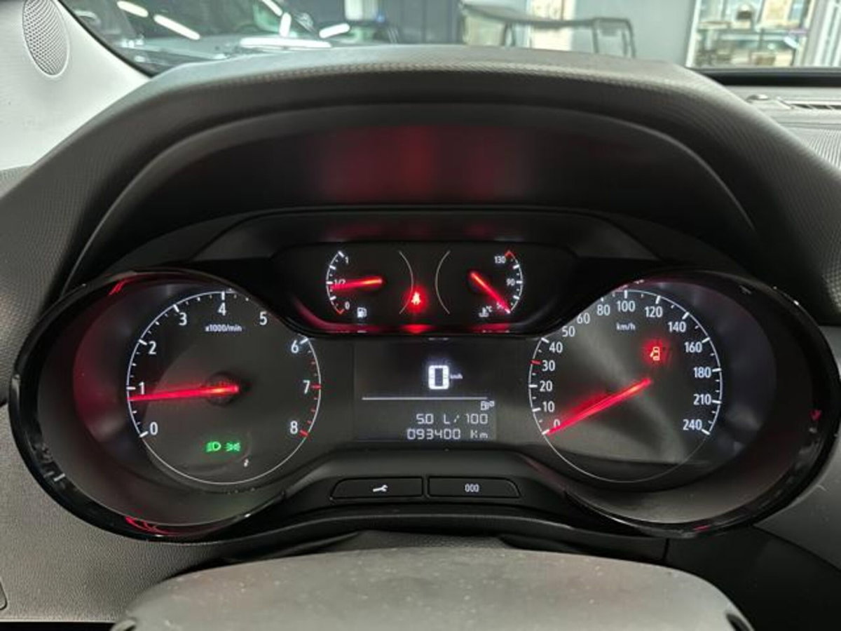 Opel Crossland X 1.5 ECOTEC D 102 CV Start&Stop Advance (8)