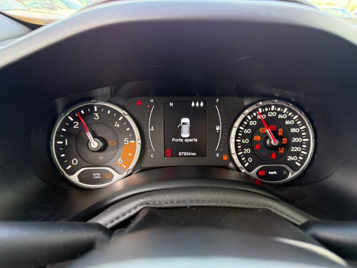 Jeep Renegade 1.6 Mjt 130 CV Longitude (14)