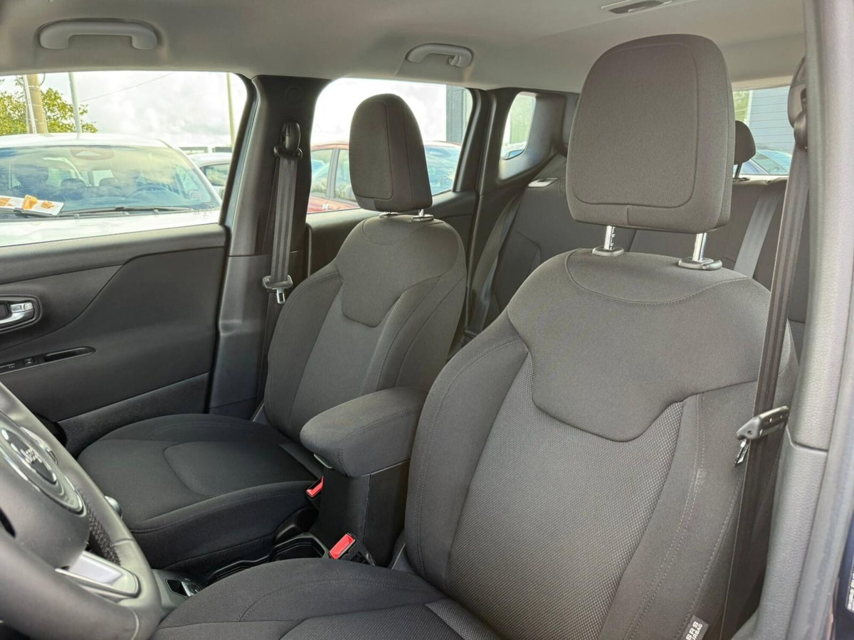 Jeep Renegade 1.6 Mjt 130 CV Longitude (9)