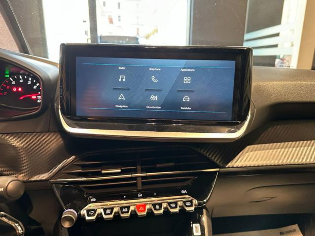 Peugeot 208 1.2 puretech Active s&s 100cv (11)