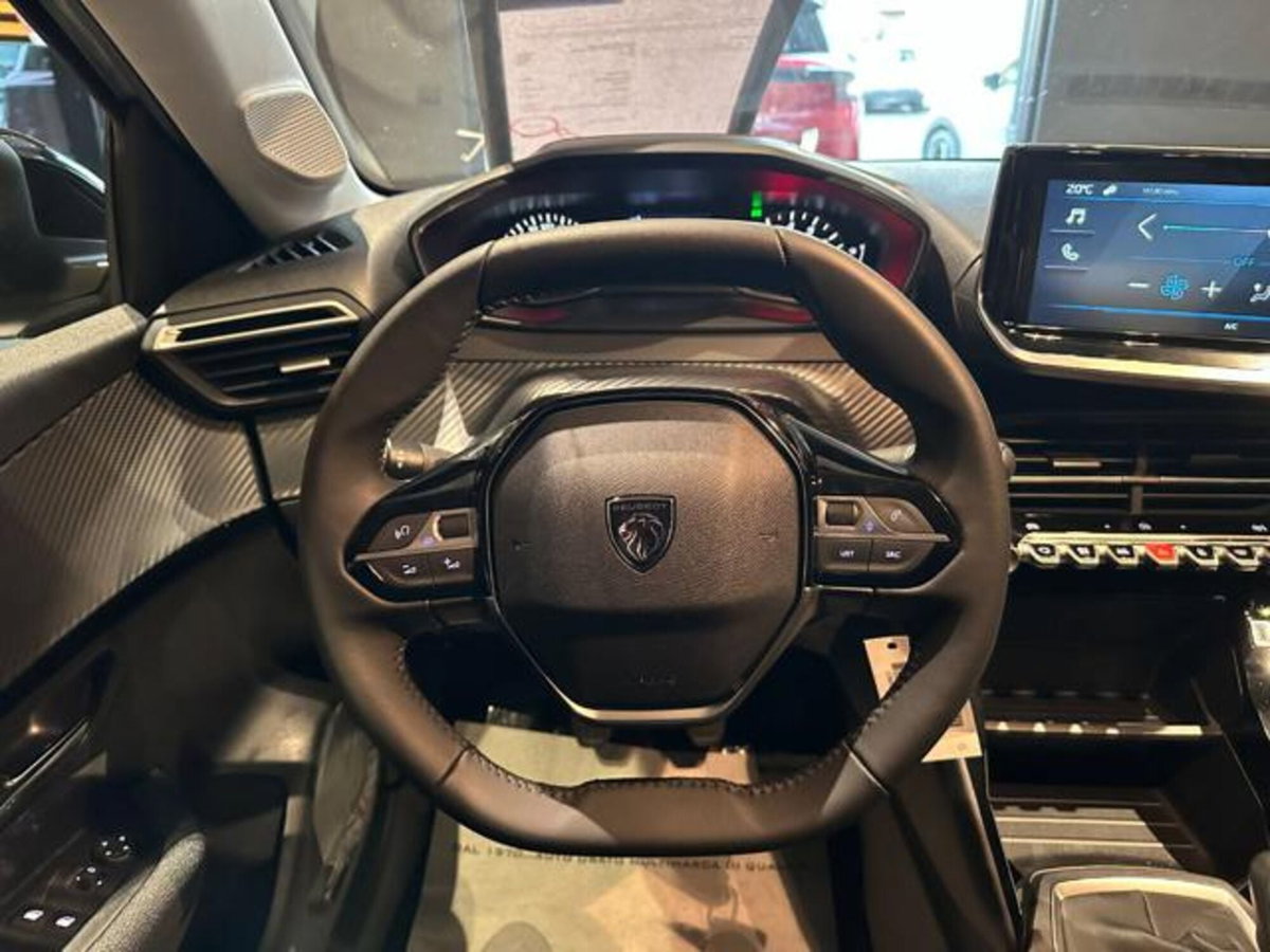 Peugeot 208 1.2 puretech Active s&s 100cv (12)