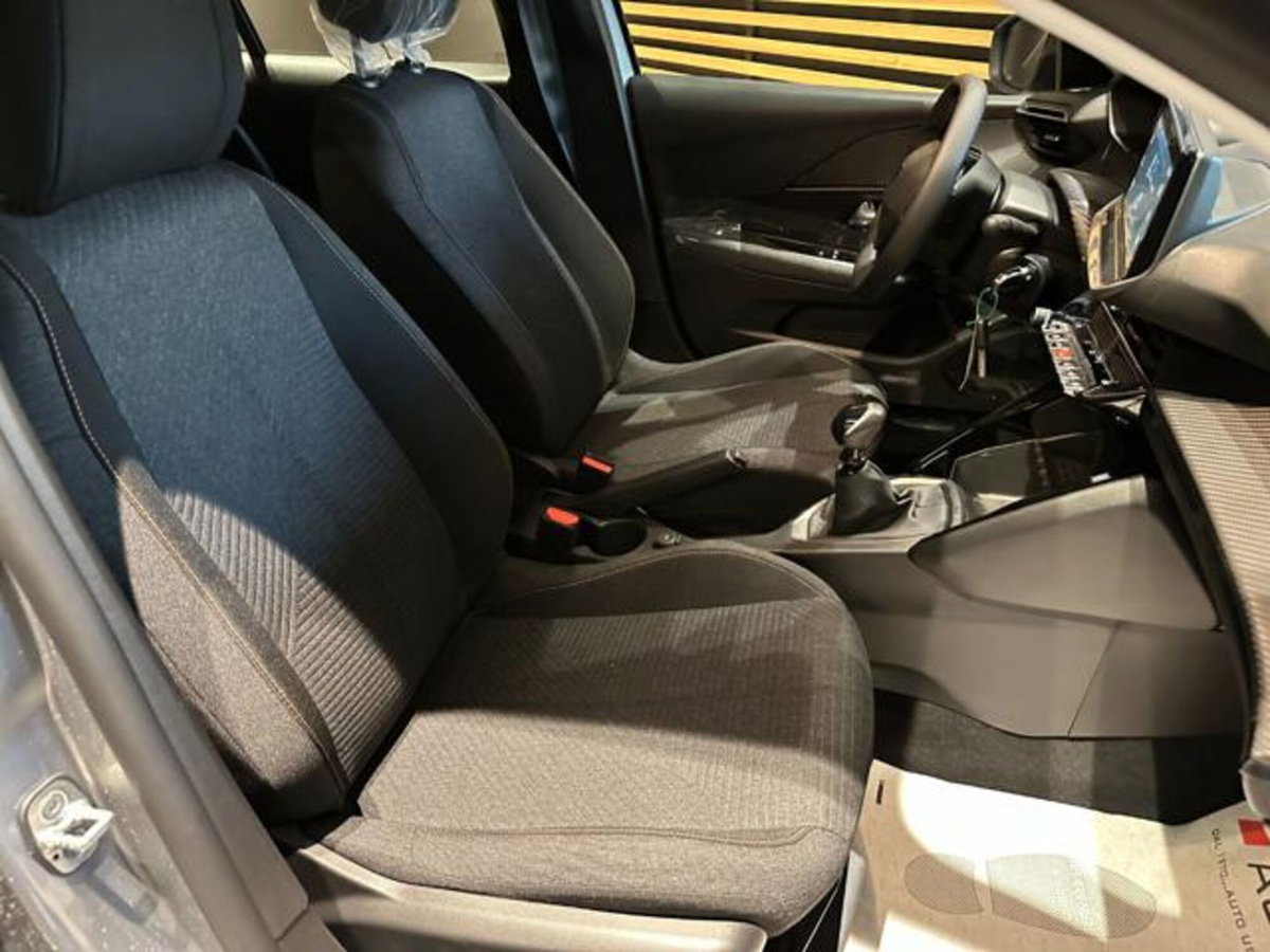 Peugeot 208 1.2 puretech Active s&s 100cv (18)