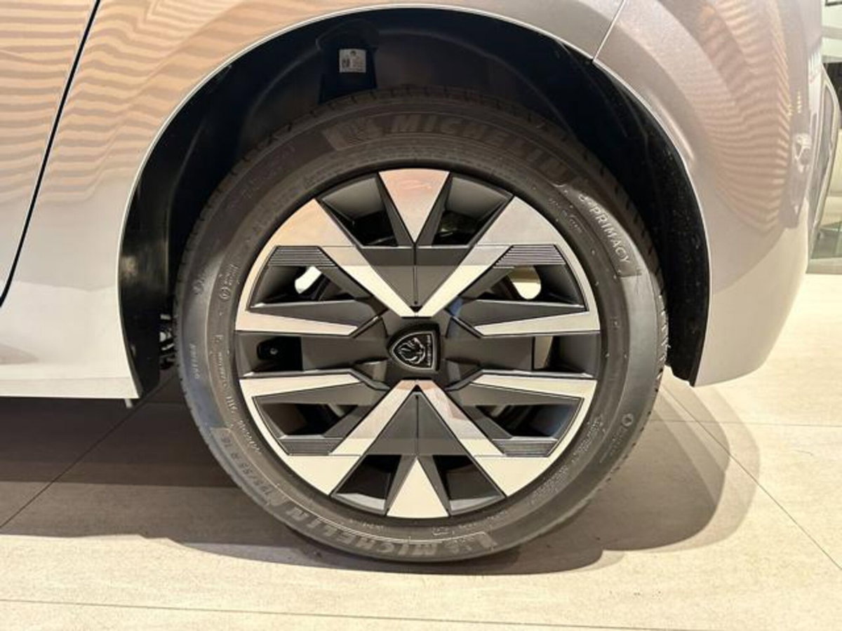 Peugeot 208 1.2 puretech Active s&s 100cv (2)