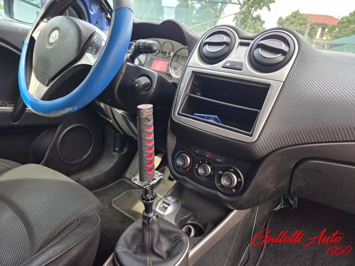 Alfa Romeo MiTo 1.3 JTDm-2 95 CV S&S BlackLine Collection SS (14)