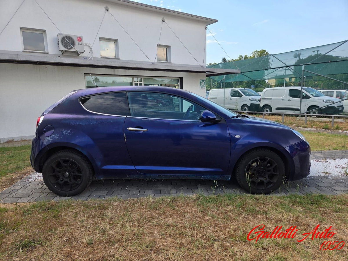 Alfa Romeo MiTo 1.3 JTDm-2 95 CV S&S BlackLine Collection SS (4)