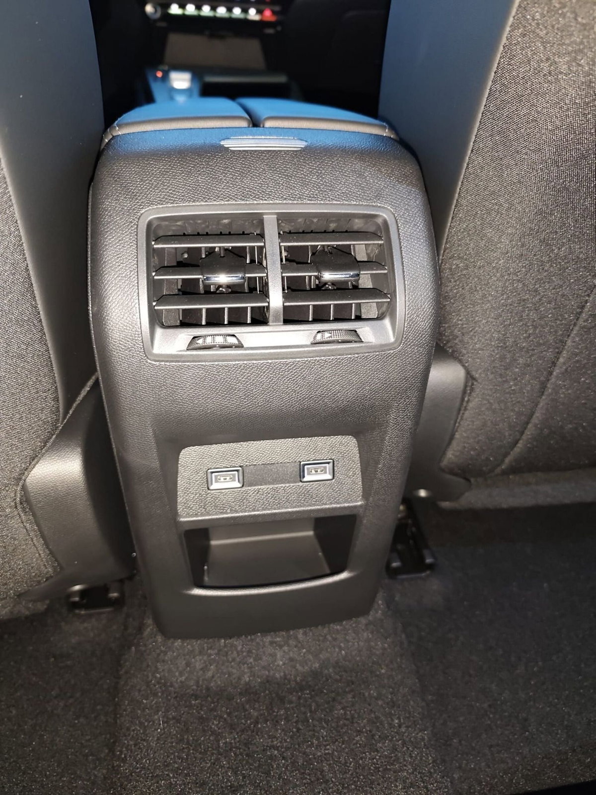 Peugeot 308 BlueHDi 130 S&S EAT8 Allure Pack (11)