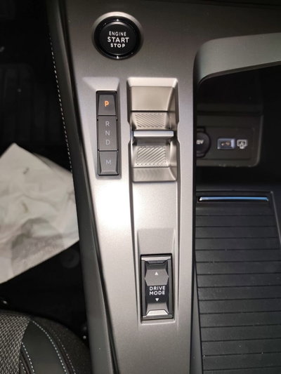 Peugeot 308 BlueHDi 130 S&S EAT8 Allure Pack (14)