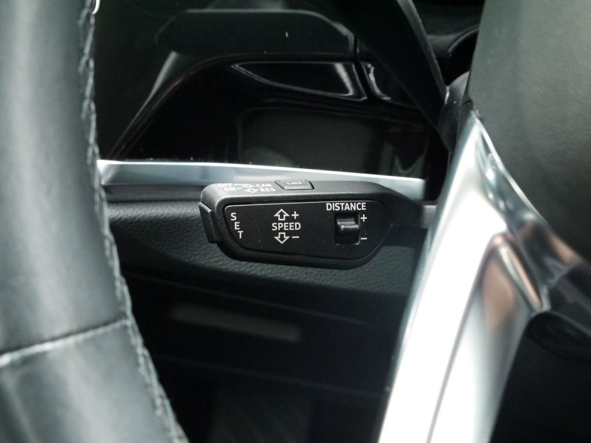 Audi Q3 Sportback 35 TDI quattro S tronic Business Plus (18)