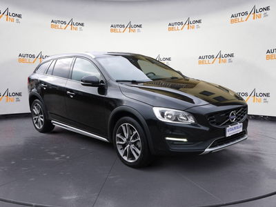 Volvo V60 Cross Country D3 Summum usata