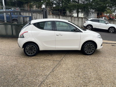 Lancia Ypsilon 1.0 FireFly 5 porte S&S Hybrid Ecochic Gold (6)