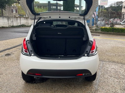 Lancia Ypsilon 1.0 FireFly 5 porte S&S Hybrid Ecochic Gold (9)