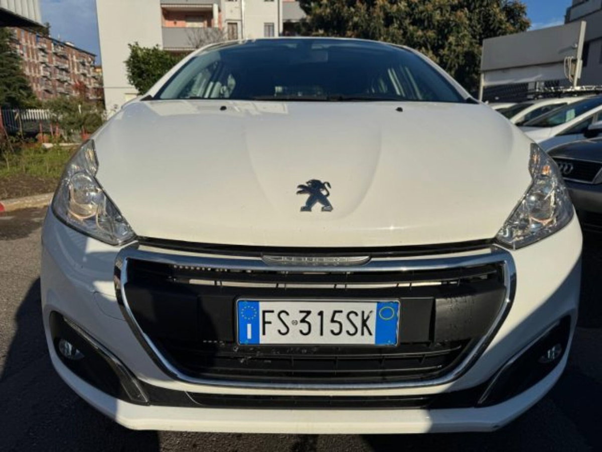 Peugeot 208 100 S&S 5 porte Van Active (2)
