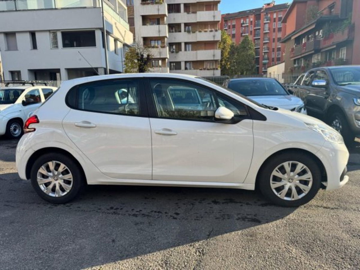 Peugeot 208 100 S&S 5 porte Van Active (4)