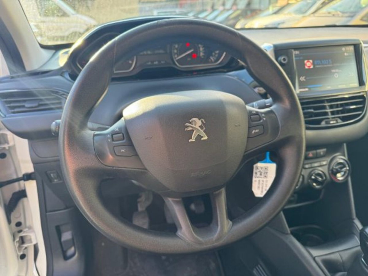 Peugeot 208 100 S&S 5 porte Van Active (9)