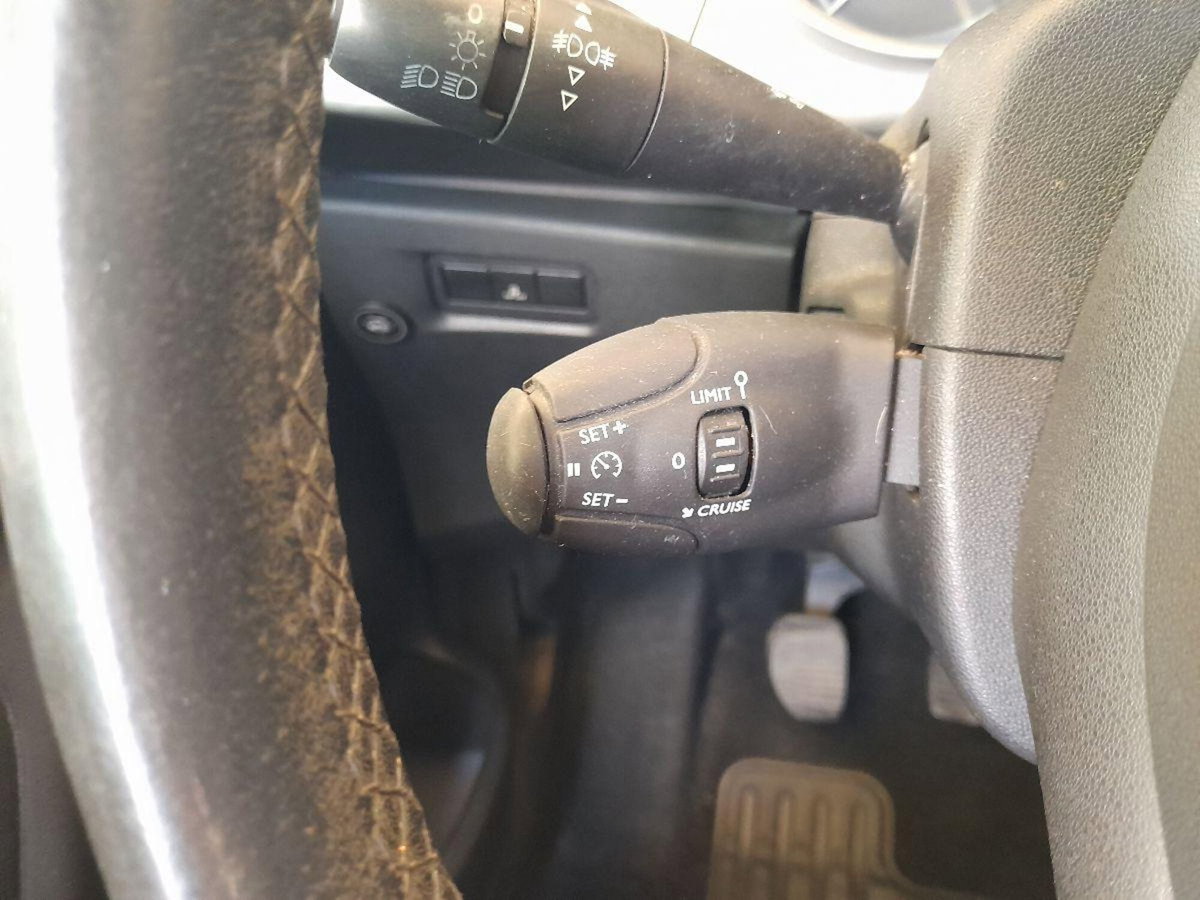 Citroen C3 1.4 Eco Energy G Exclusive (11)