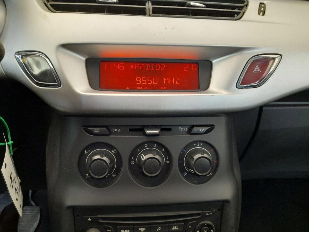 Citroen C3 1.4 Eco Energy G Exclusive (13)