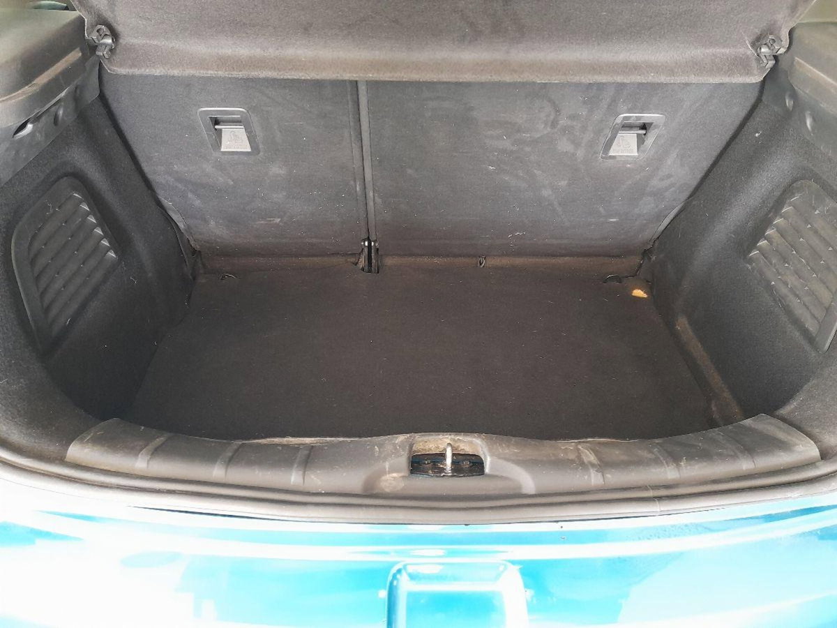 Citroen C3 1.4 Eco Energy G Exclusive (16)