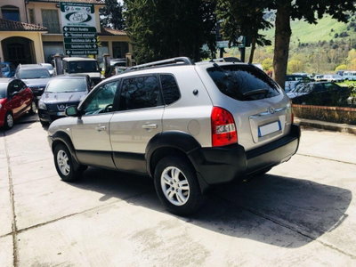 Hyundai Tucson 2.0 CRDi TD Dynamic (5)