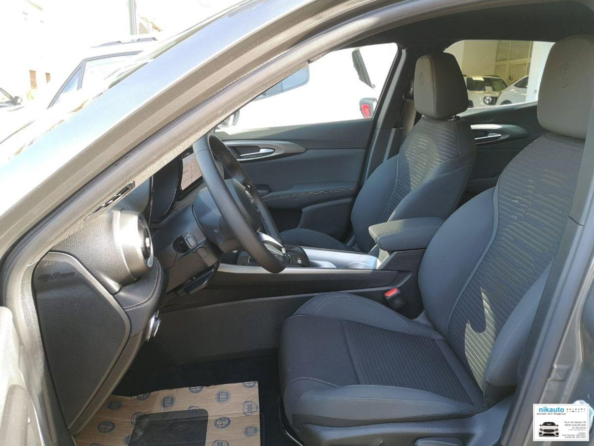 Alfa Romeo Tonale 1.6 Sprint 130cv tct6 (16)