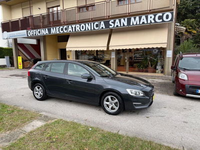 Volvo V60 D2 1.6 Kinetic usata