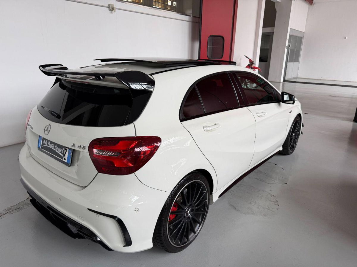 Mercedes-Benz Classe A 45 AMG 4Matic Automatic (14)
