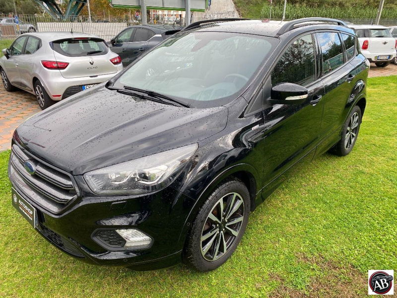 Ford Kuga 1.5 TDCI 120 CV S&S 2WD ST-Line