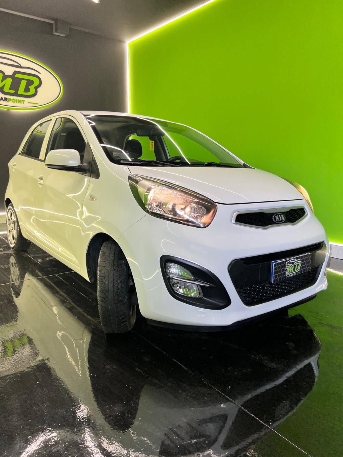 Kia Picanto 1.0 12V 5 porte Sporty Glam (2)