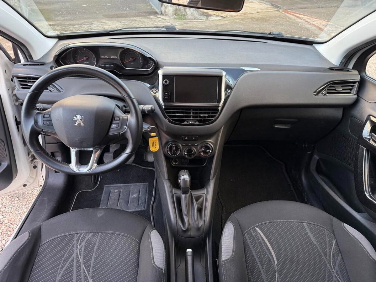 Peugeot 208 HDi 68 CV 5 porte Allure (16)