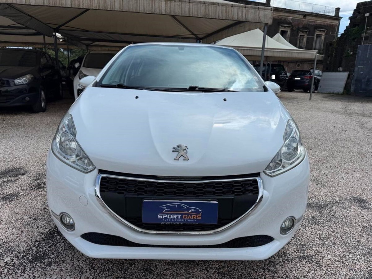 Peugeot 208 HDi 68 CV 5 porte Allure (2)