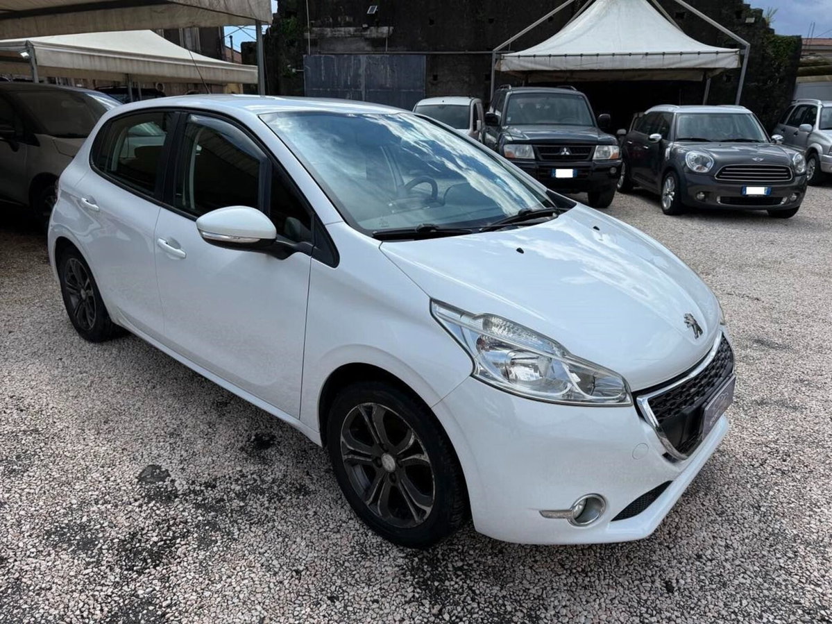 Peugeot 208 HDi 68 CV 5 porte Allure (6)