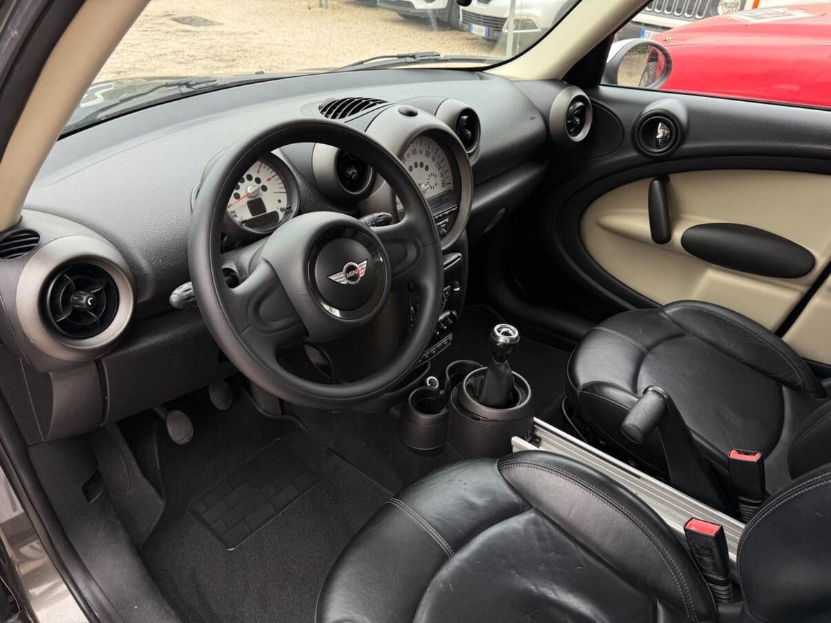 MINI Mini Countryman 1.6 Cooper D Countryman ALL4 (14)