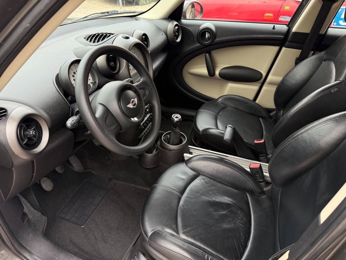 MINI Mini Countryman 1.6 Cooper D Countryman ALL4 (15)