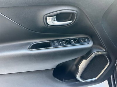 Jeep Renegade 1.6 Mjt DDCT 120 CV Limited (16)