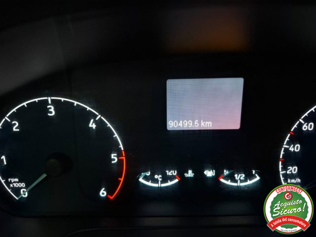 Ford Transit Custom Furgone 320 2.0 TDCi 130 PL Combi Trend (14)