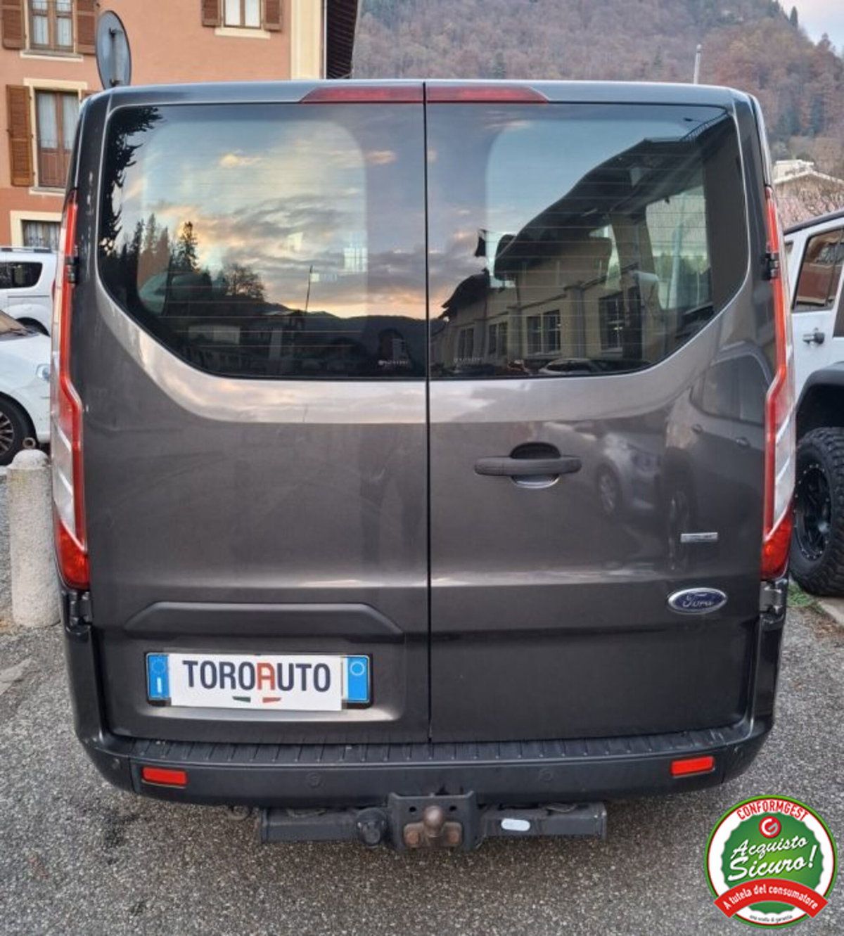 Ford Transit Custom Furgone 320 2.0 TDCi 130 PL Combi Trend (5)