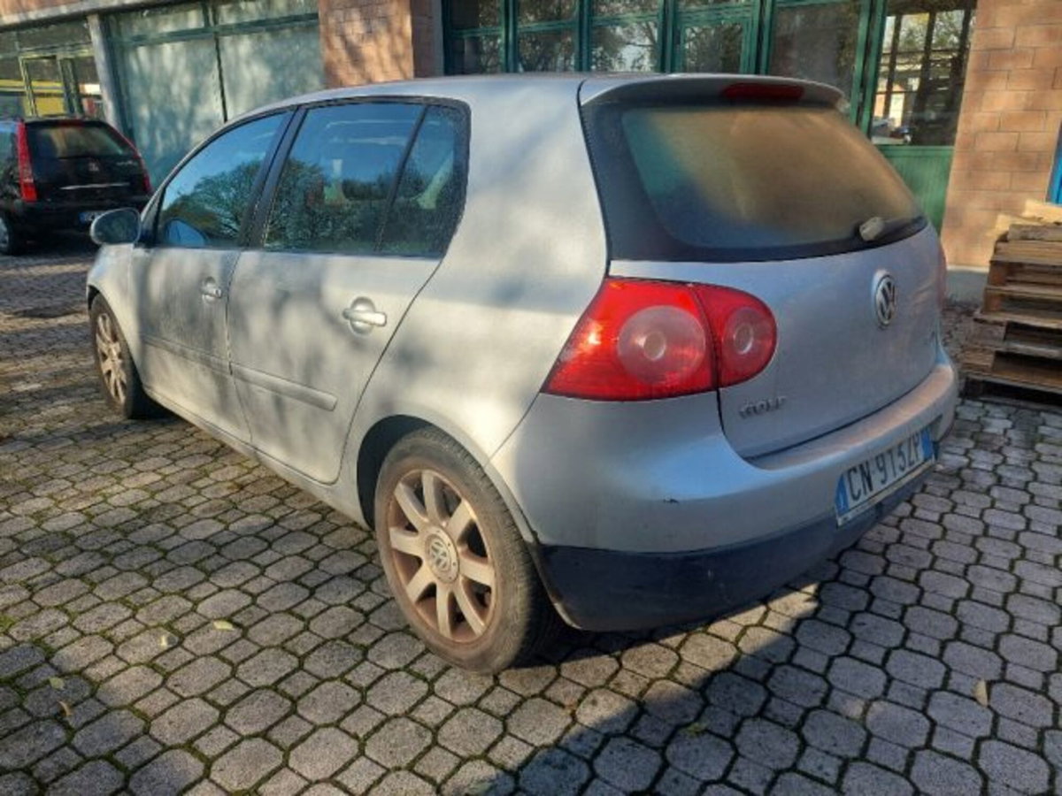 Volkswagen Golf 2.0 16V TDI 5p. Comfortline (4)