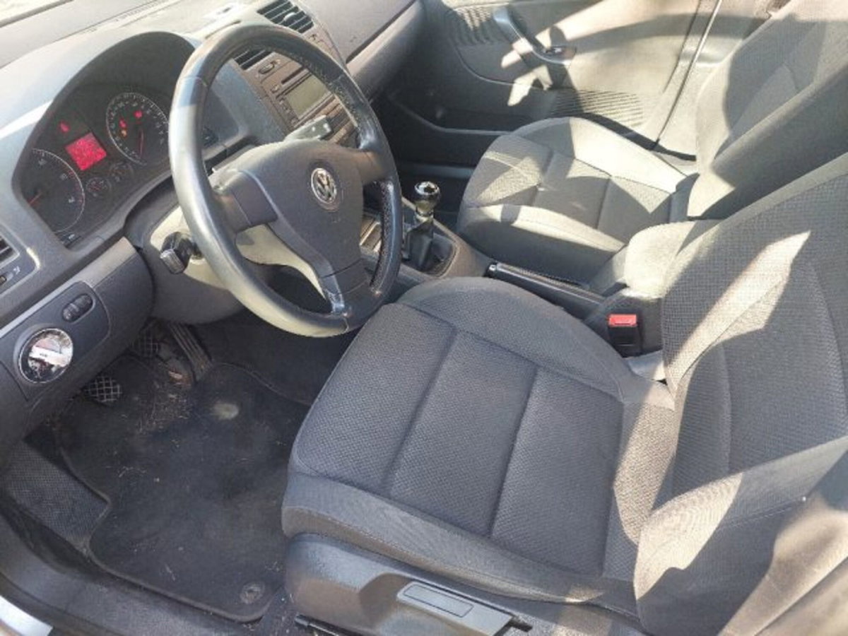 Volkswagen Golf 2.0 16V TDI 5p. Comfortline (5)