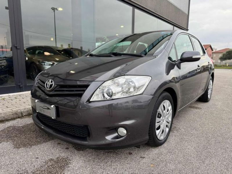 Toyota Auris 1.4 D-4D 5 porte Sol
