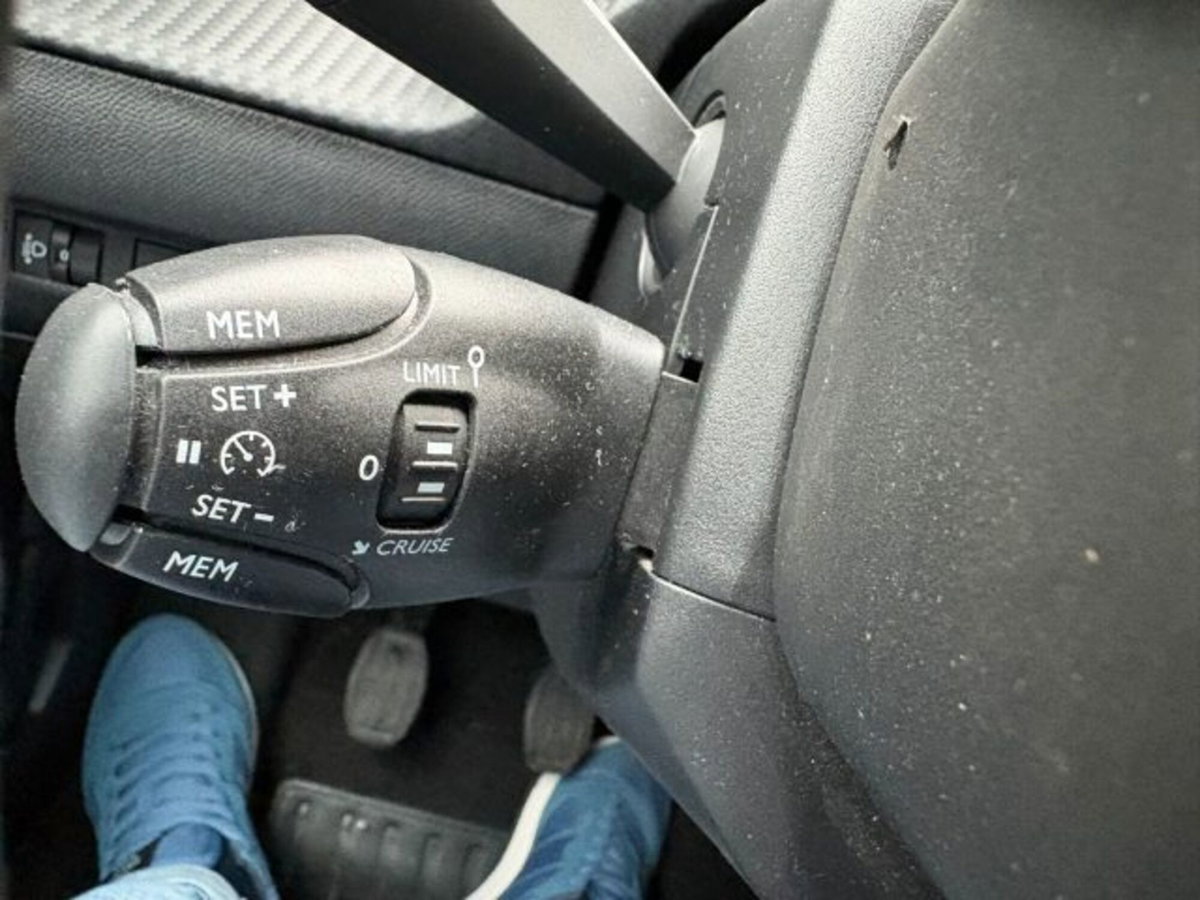 Peugeot 2008 BlueHDi 110 S&S Active Pack (12)