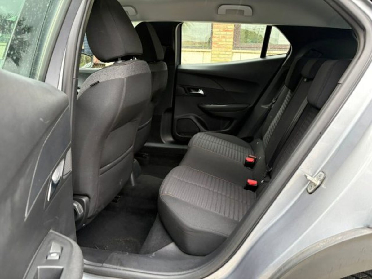 Peugeot 2008 BlueHDi 110 S&S Active Pack (8)