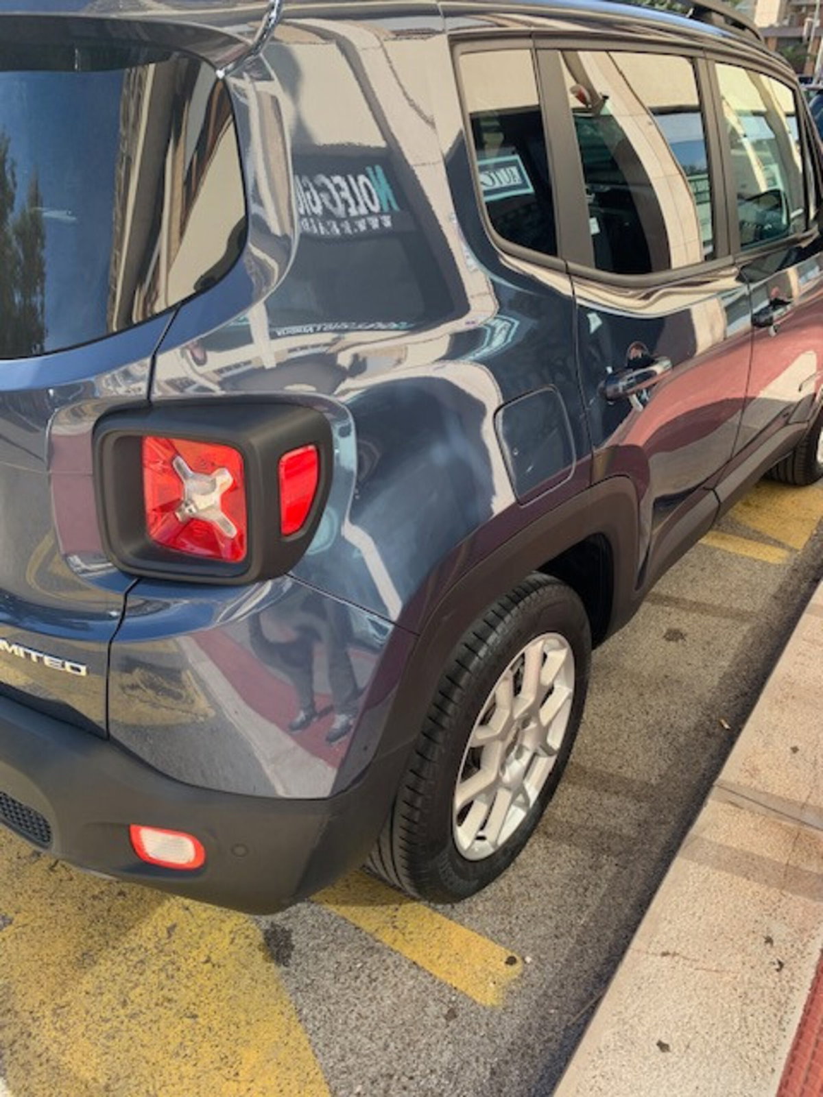 Jeep Renegade 1.6 Mjt 130 CV Limited (5)