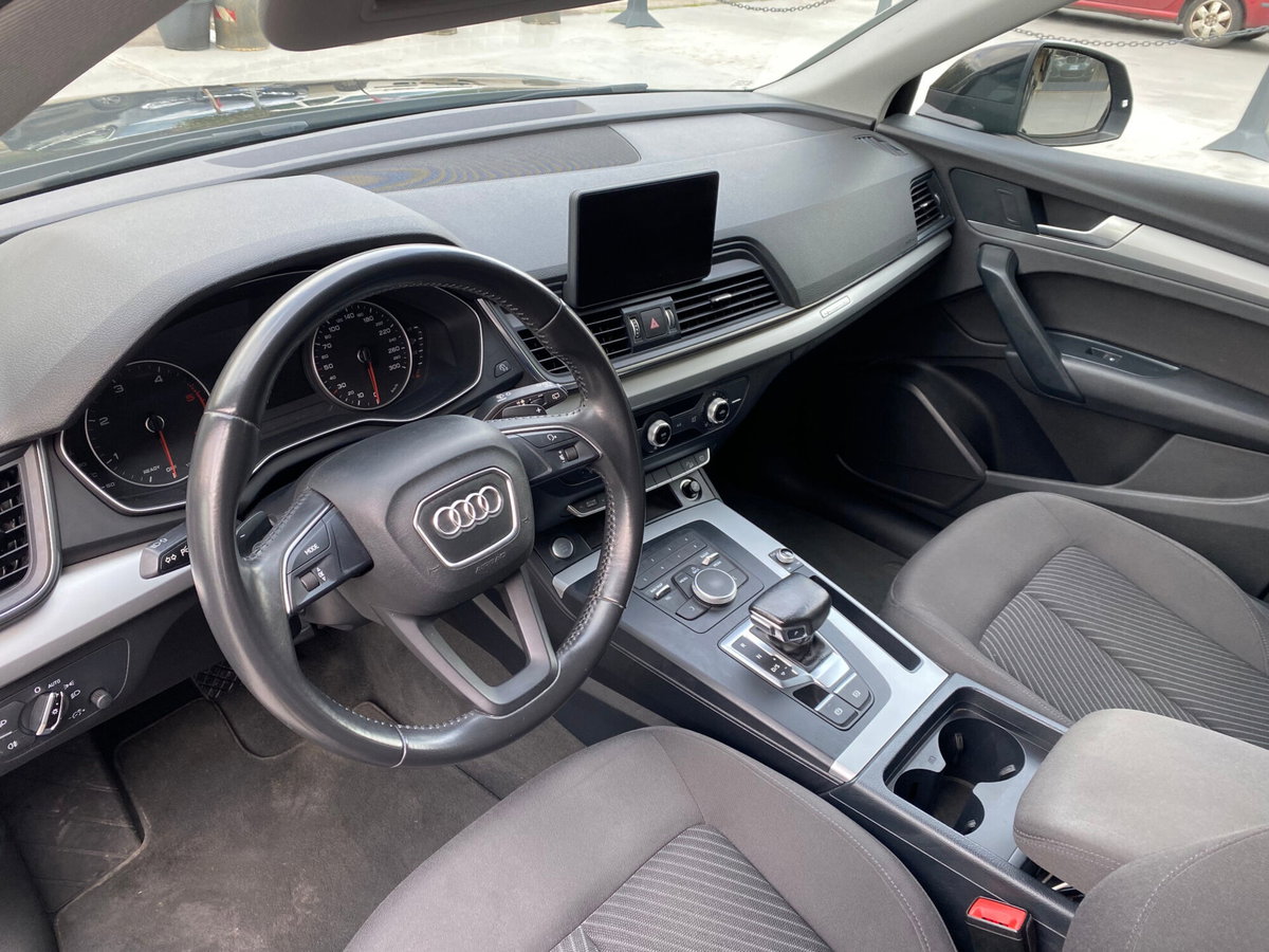 Audi Q5 2.0 TDI 190 CV quattro S tronic Business Sport (10)