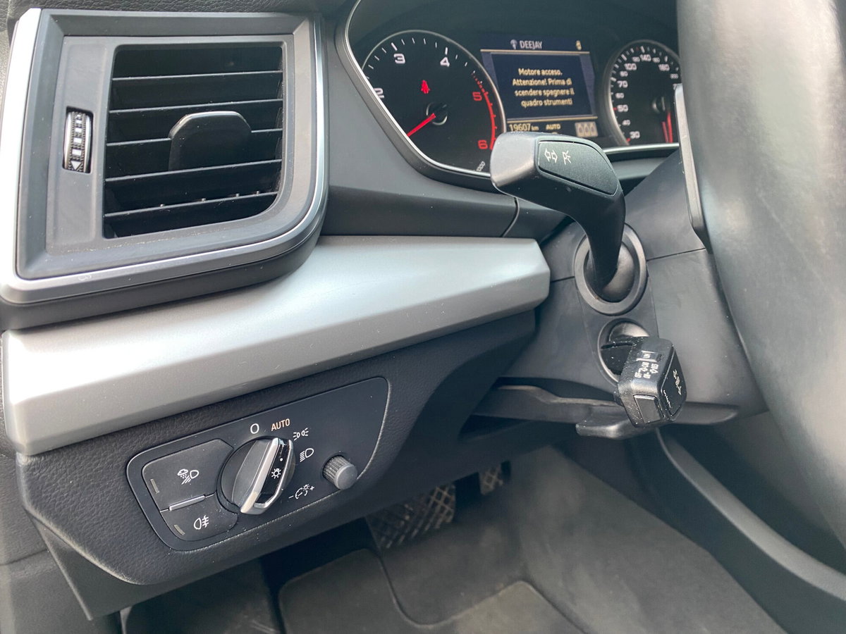 Audi Q5 2.0 TDI 190 CV quattro S tronic Business Sport (16)