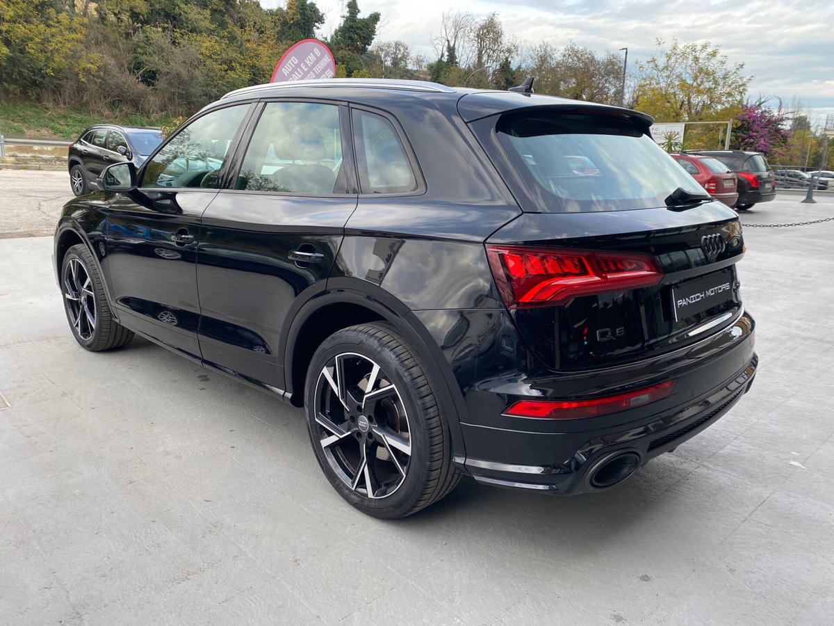 Audi Q5 2.0 TDI 190 CV quattro S tronic Business Sport (6)