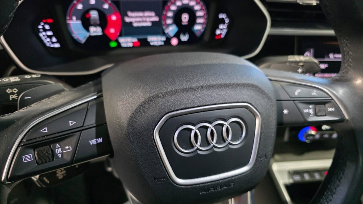 Audi Q3 Sportback 35 TDI quattro S tronic Business Plus (11)